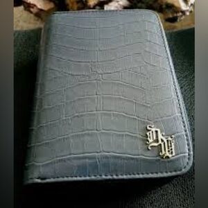 Versace Profumi Blue Crocodile-Embossed Men's Wallet